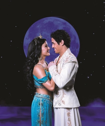 Courtney Reed as Jasmine and Adam Jacobs as the title character in ALADDIN.  Photo by Matthew Murphy (C)Disney