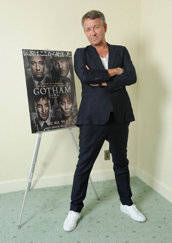 「GOTHAM／ゴッサム」アルフレッド役、ショーン・パートウィー（c）2015 Warner Bros. Entertainment Inc. All rights reserved.