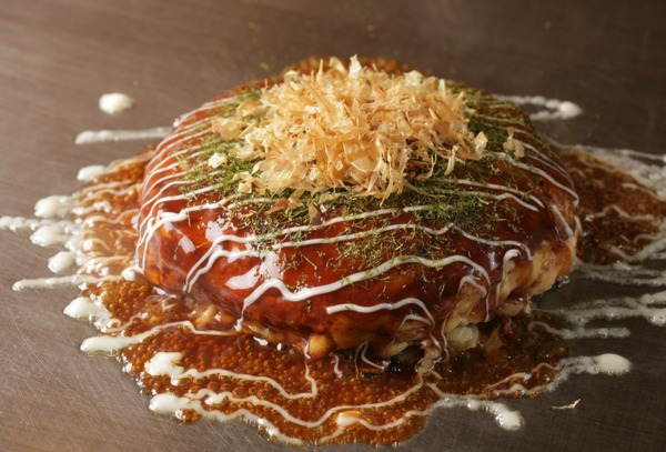 「熟成肉お好み焼 囲 Kakomu」が、1月14日（木）、赤坂エクセルホテル東急の地下1Fにオープン。