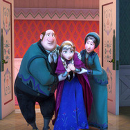 左から、カイ＆アナ＆ゲルダ『アナと雪の女王』ポスター／(C) 2014 Disney. All Rights Reserved.
