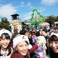 那波（右）＆中村裕香里（左）／「ディズニー・クリスマス」 in 東京ディズニーシー
