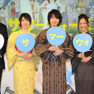 『サマーウォーズ』製作発表記者会見。（左から）細田守監督、桜庭ななみ、神木隆之介、谷村美月、仲里依紗