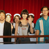 『空気人形』が劇場をジャック！（左より）是枝裕和監督、ぺ・ドゥナ、ARATA