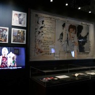 大回顧展「DAVID BOWIE is」