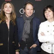 （左から）エリザ・セドナウ、アルノー・デプレシャン、カトリーヌ・コルシニ