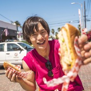 「窪田正孝×写真家・齋藤陽道 カレンダー2018.4-2019.3」※画像はイメージ