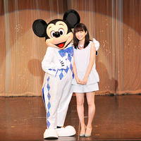 志田未来、ミッキーマウスとの共演に大興奮「感激です！」 画像