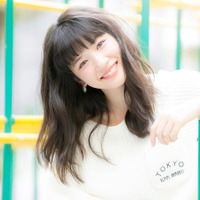 永野芽郁、“絶品の笑顔”を披露！ 自身初のカレンダー発売へ 画像
