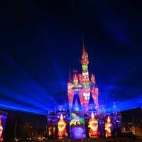 【ディズニー】シンデレラ城が新たな魔法にかかる！「ディズニー・ギフト・オブ・クリスマス」スタート 画像