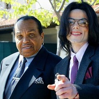 故マイケル・ジャクソンの実父が死去、“孫”パリス＆プリンスが追悼コメント 画像