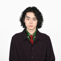 菅田将暉、28歳を迎え「第二ステージの始まり」新ドラマ「コントが始まる」共演者の印象も語る 画像