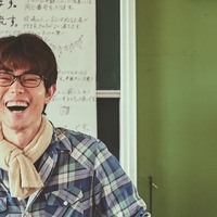 二宮和也が菅田将暉の笑顔を激写！「相性がいいみたい」『浅田家！』メイキング映像 画像