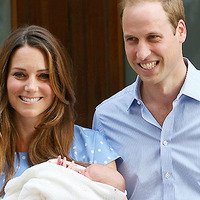 キャサリン妃＆ウィリアム王子、ピザで出産祝い 画像
