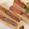 お肉×フルーツのサンドイッチをシャンパンと共に「Doors東日本橋」へのアクセス、メニューまとめ・画像