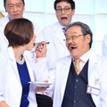 米倉涼子、西田敏行からステーキ“あ～ん”のプレゼント！「ドクターX」・画像
