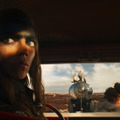 『マッドマックス：フュリオサ』“怒りの戦士”アニャ・テイラー＝ジョイが復讐を誓う最新予告、公開は5月・画像