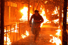 ザ・タワー 超高層ビル大火災