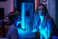 『ライト／オフ』