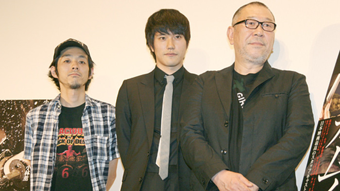 『カムイ外伝』完成披露試写会（左から）宮藤官九郎、松山ケンイチ、崔洋一監督