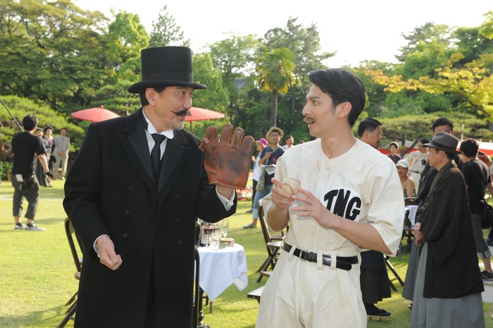 嘉納治五郎（役所広司）と三島弥彦（生田斗真）／「いだてん ～東京オリムピック噺～」