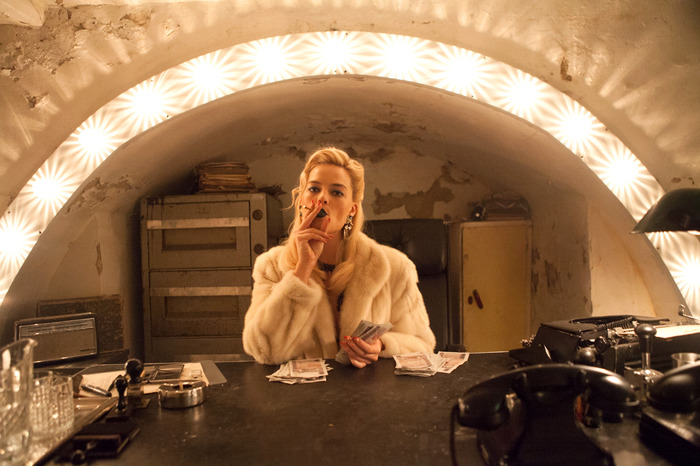 『アニー・イン・ザ・ターミナル』 (C)2017, Mr. Lively, LLC. All Rights Reserved.