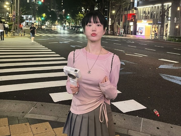 『チャングム』女優の娘イ・ユビ、渋谷で撮られたカワイイ姿が圧倒的すぎる！「楽しんでね」【PHOTO】