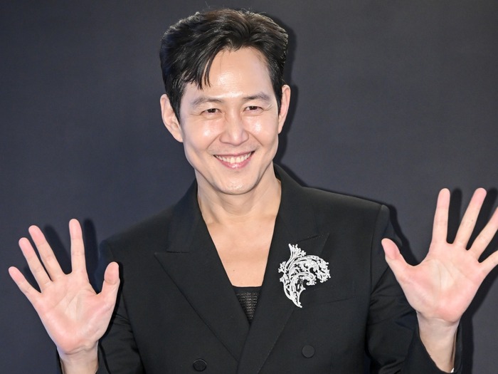 『イカゲーム』イ・ジョンジェ、5年ぶりに韓国の地上波ドラマに出演決定!マンネリに陥った俳優役