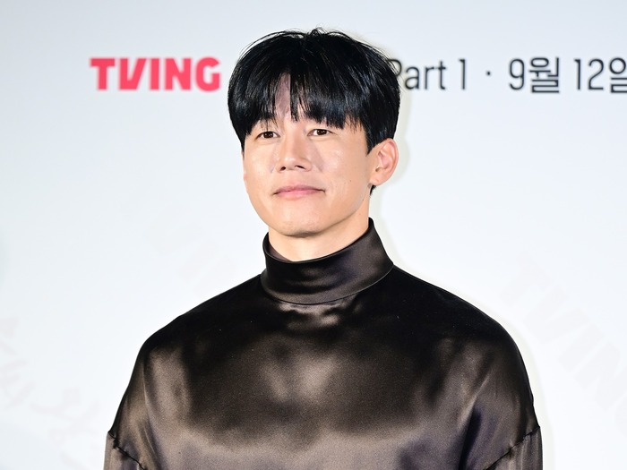 『NO WAY OUT:ザ・ルーレット』のキム・ムヨルはどんな俳優なのか