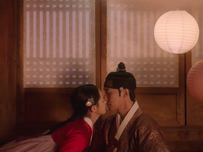 刺激強めの時代劇『春画恋愛談』予告編解禁！主演女優コ・アラの新境地に“期待大”