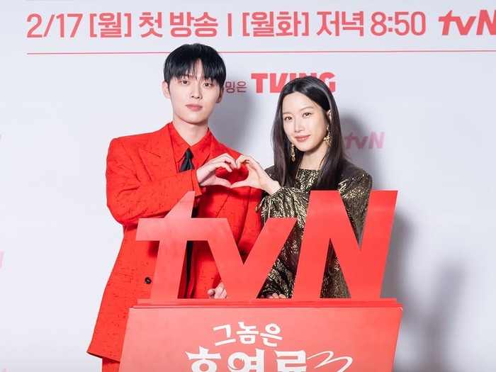 『あいつは黒炎竜』が話題、ムン・ガヨン＆チェ・ヒョヌクの魅力を徹底チェック