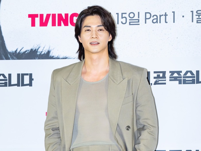 キム・ジフンが新ドラマで王役に挑む覚悟を語る「特に王という役柄に挑戦してみたかった」