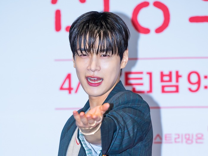 『いつかは賢いレジデント生活』でカン・ユソクが描く“レジデント1年目のリアルとは?