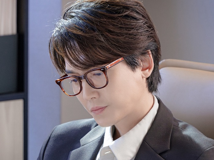 特別出演で話題のチョン・ギョンホ、現実では12年交際中の“彼女一筋”なロマンチスト！