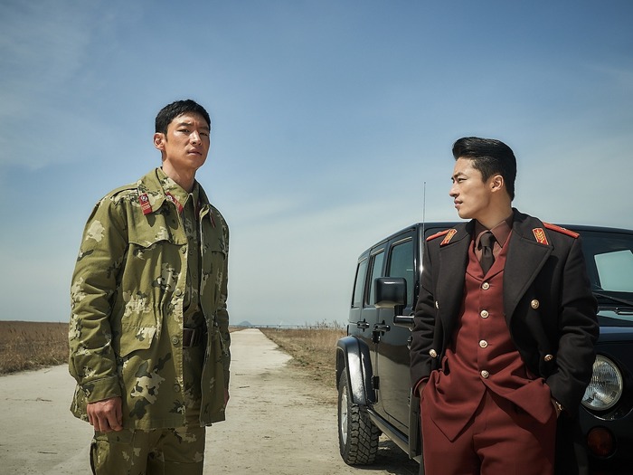 イ・ジェフンが命がけで走る!止まったら即死亡…!映画『脱走』6月20日より全国ロードショー