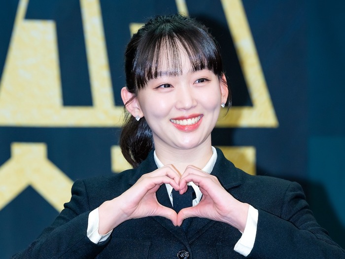 『麗』出演の女優チン・ギジュ、話題の新生事務所に移籍!“所属タレント第1号”に