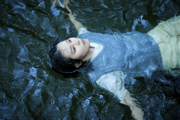 『愛されなくても別に』©武田綾乃／講談社©2025 映画「愛されなくても別に」製作委員会