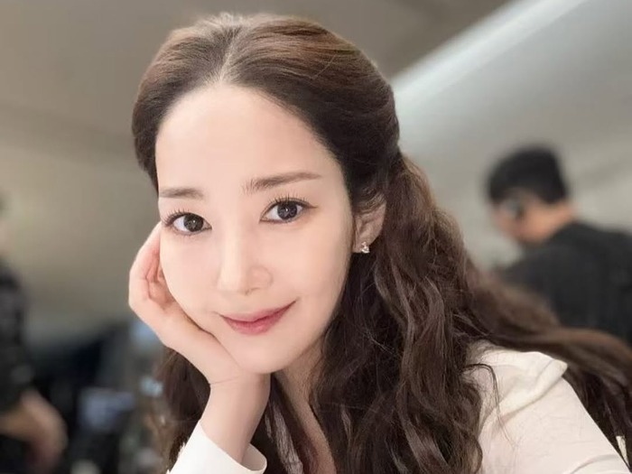 『私の夫と結婚して』本家女優パク・ミニョン、次回作が楽しみな“AIレベル”のまばゆい美貌【PHOTO】