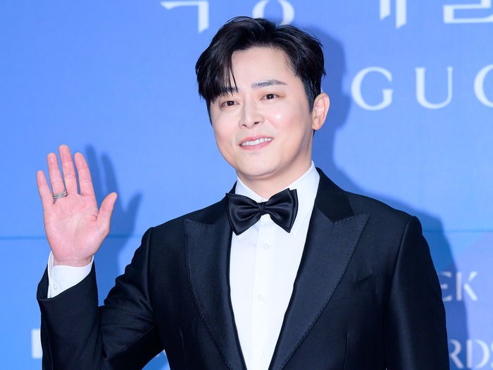 1人2役の大挑戦が実を結ぶ、チョ・ジョンソクが映画『パイロット』で掴んだ百想の栄光