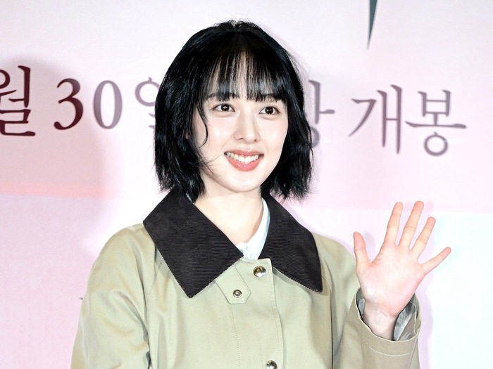 良妻賢母が夢だったのに…『SKYキャッスル』女優、結婚から1年足らずで離婚。“意味深”なインスタ投稿も