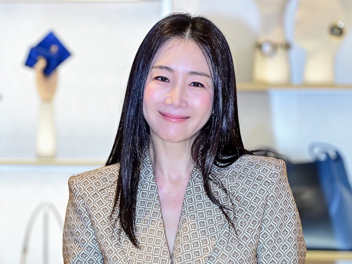 女優チェ・ジウ、愛娘との大切なひととき…自然体な姿に“ほっこり”【PHOTO】