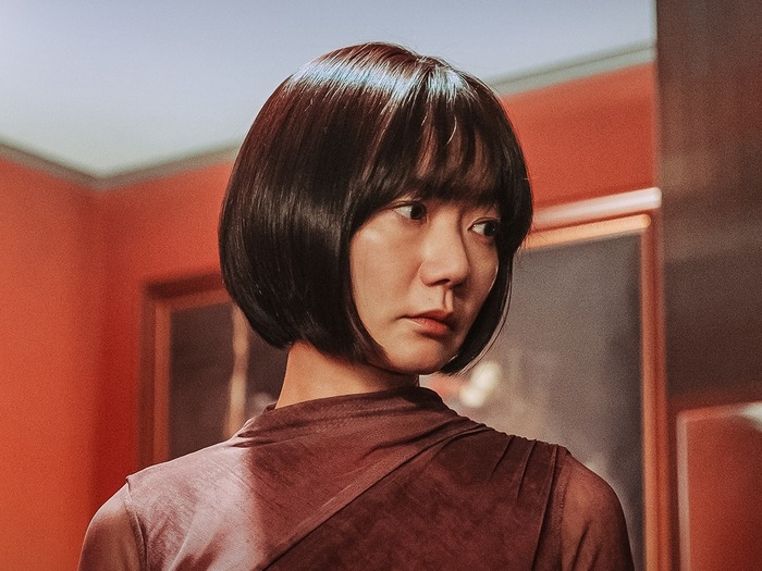 女優ペ・ドゥナ、映画監督たちが選ぶ“今年の女優賞”に輝く！「より一層意味深い」