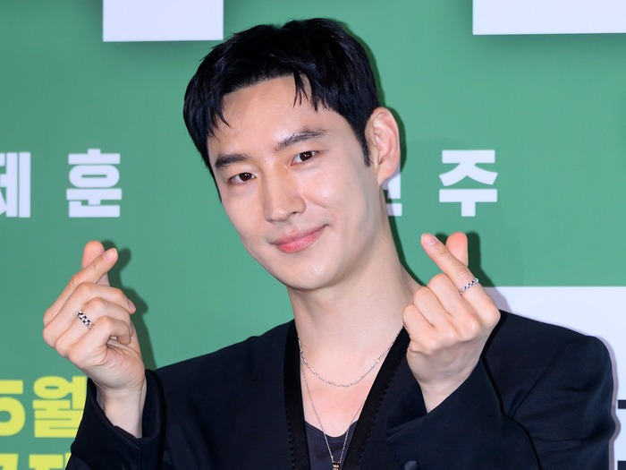 映画に重なる自分の物語、イ・ジェフンが語るIMF危機と休めない今の理由