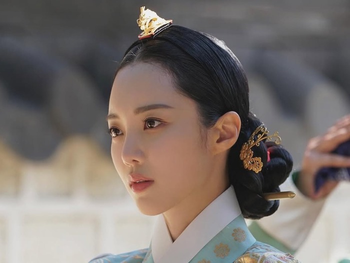 涙誘う名演に絶賛…時代劇『鬼宮』で“中殿”演じたハン・ソウン、感謝の言葉とともに有終の美