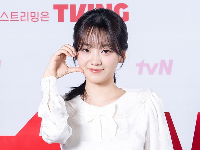 女子高生巫女役のチョ・イヒョンが語る『ギョヌと仙女』の舞台裏「シャーマニズムに強い関心があった」