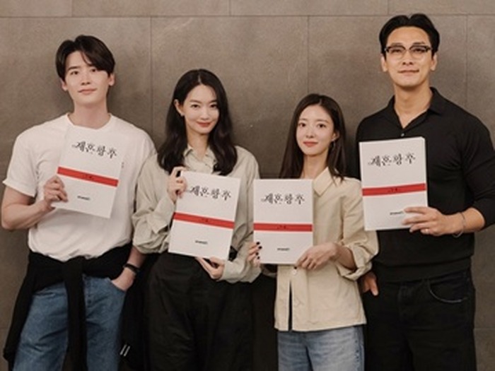 大ヒットWebトゥーン『再婚承認を要求します』を実写ドラマ化　シン・ミナ×チュ・ジフン×イ・ジョンソク×イ・セヨンの豪華共演が実現