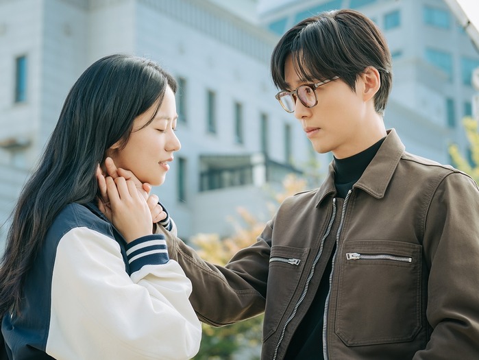 『私たちの映画』でナムグン・ミンが演じる監督のスランプ脱出法が気になる