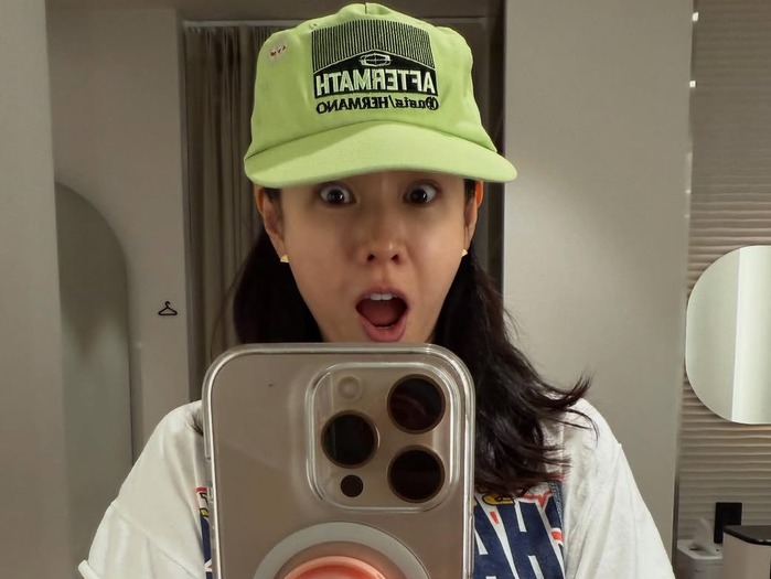女優ソン・イェジン、SNSのサブ垢が盛り上がり中！運動後の“ご機嫌自撮り”に反響【PHOTO】