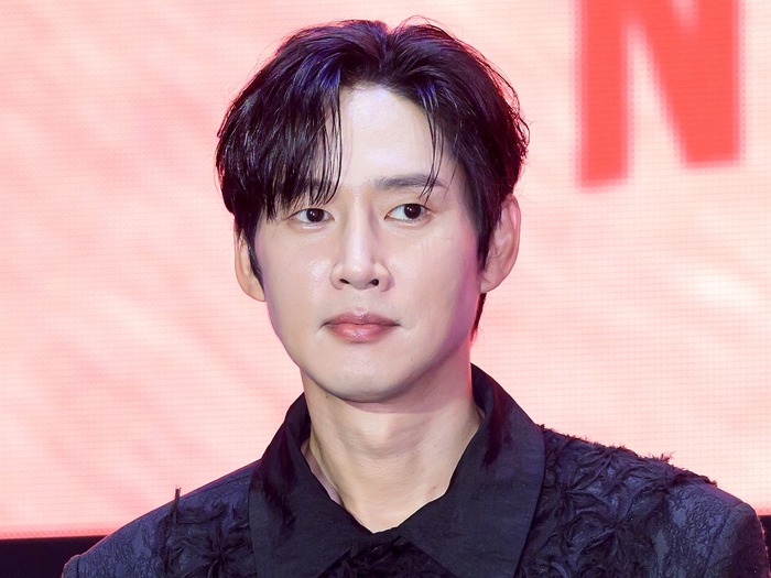 トランスジェンダー役のパク・ソンフン、『イカゲーム3』で世界が涙!称賛と再評価の声続々