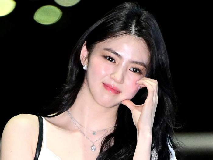 女優ハン・ソヒ、1年越しに明かされた“素顔”…学生43人に総額500万円超のサプライズプレゼント！