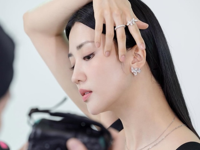 『トンイ』女優パク・ハソン、本人も「写真集?」と驚いた美しすぎるビハインドSHOTを公開【PHOTO】